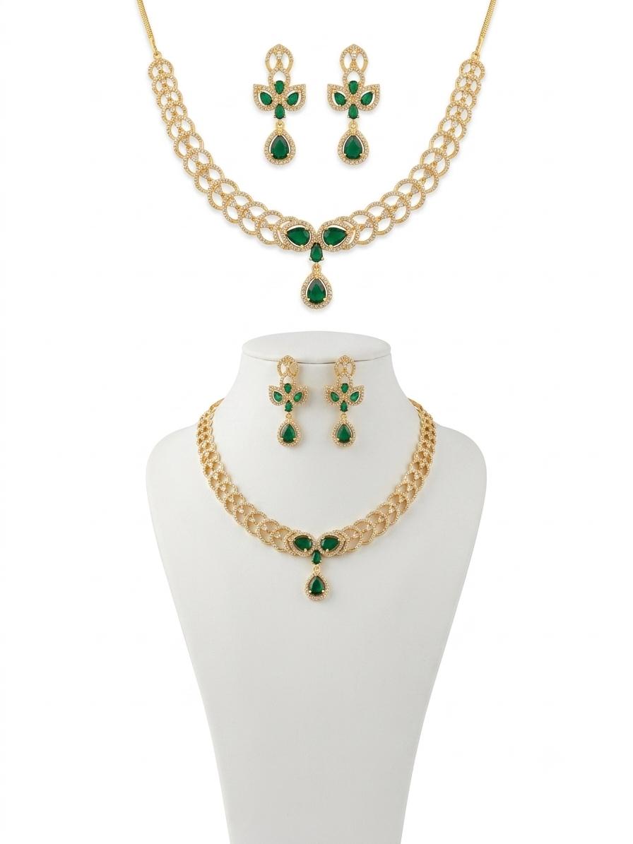 Golden color emerald green jewelry set