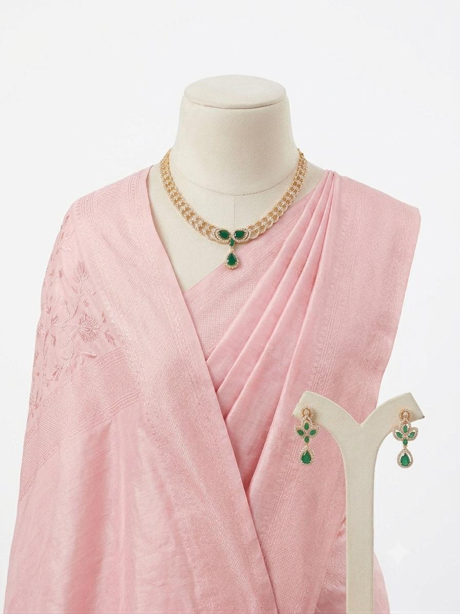 Golden color emerald green jewelry set - Image 2