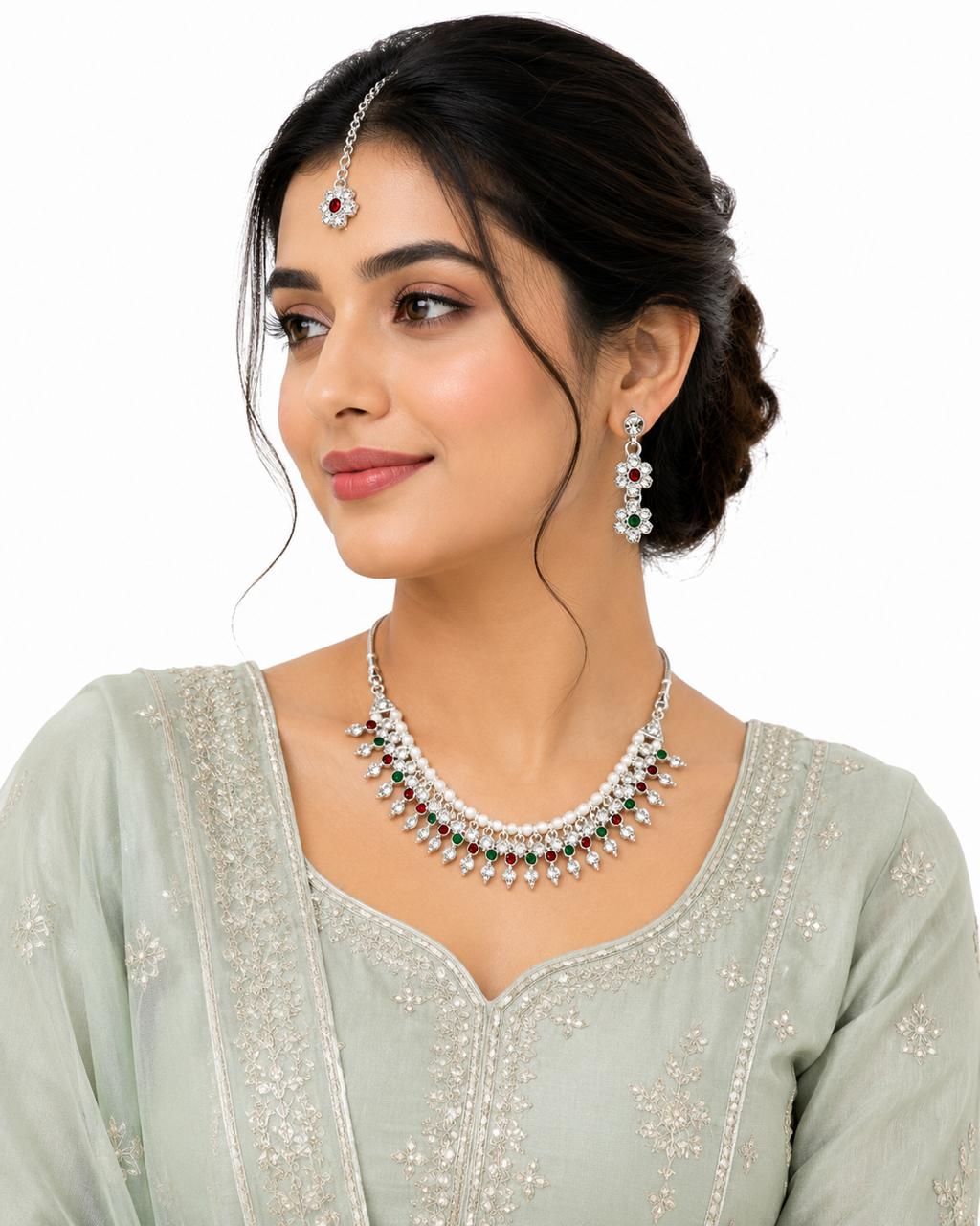 Silver-Plated traditional Indian jewelery set - Image 4